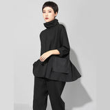 [EAM] 2024 New Spring Autumn High Collar Long Sleeve Black Loose Pocket Drawstring Big Size T-shirt Women Fashion Tide JQ017