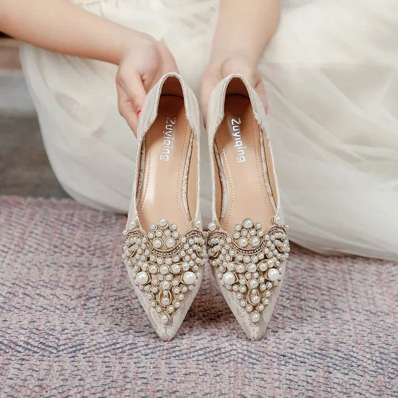 Women Designer Shoes with Beads Wedding Lace Embroider Flats Woman Ballerina Pointed Toe Pearl Loafers Sneakers Plus Size