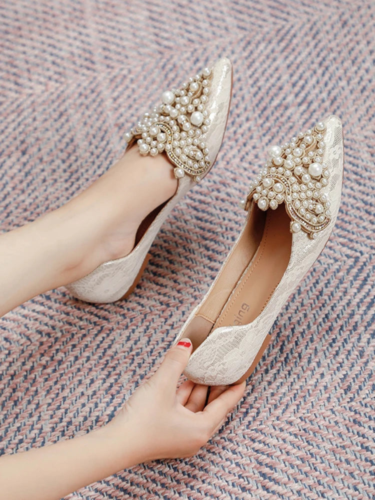 Women Designer Shoes with Beads Wedding Lace Embroider Flats Woman Ballerina Pointed Toe Pearl Loafers Sneakers Plus Size