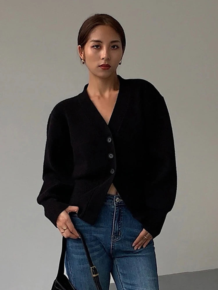 DEAT V-Neck Solid Color Temperament Women's 2024 Autumn And Winter Single Breasted New Long Sleeve Sweater Cardigan 7Z540