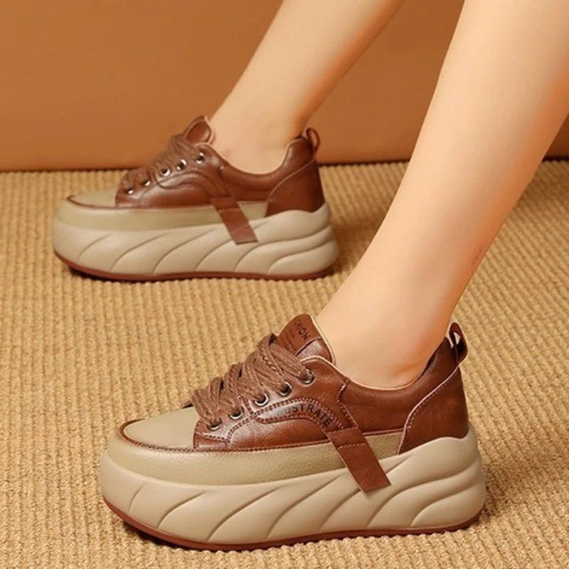 Leather Low Top Shoes for Women Retro 2024 Autumn New Korean Version Wedge Sneakers Student Lace Up Anti Slip Casual Sport Shoes